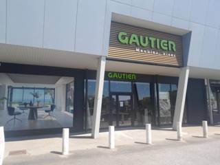 Façade du magasin de meubles Gautier Vannes - mobilier et aménagement intérieur