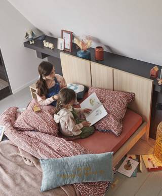 How to arrange a small teen bedroom under the slope? gautier furniture