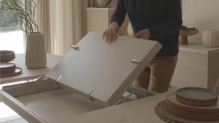 Des allonges directement intégrées à l'intérieur de la table