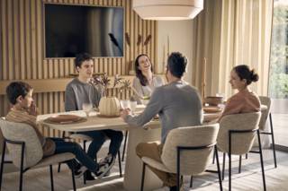 Table rétractable en céramique pour accueillir un maximum de convives