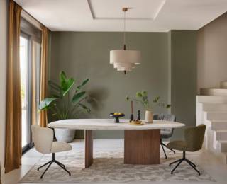 Table Silhouette pieds noyer ambré