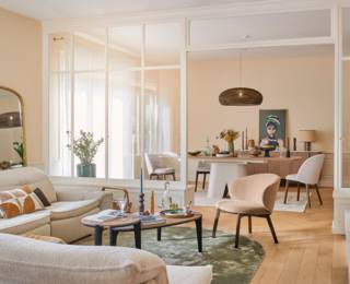 Customizable Galet coffee table