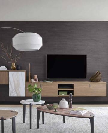 Comment décorer un grand mur de salon